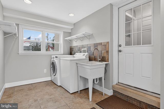 409 DELTA ST, Mount Joy, PA 17552