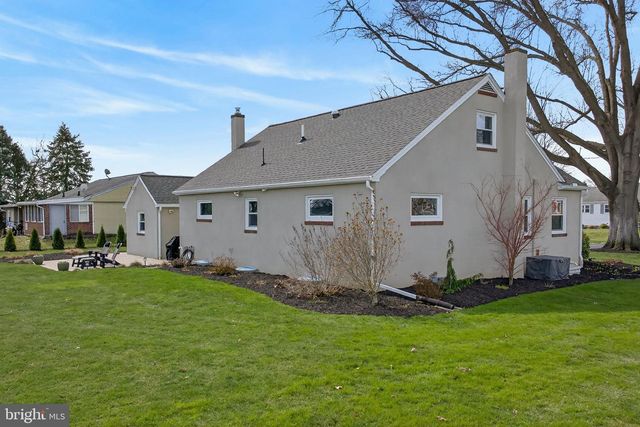 409 DELTA ST, Mount Joy, PA 17552