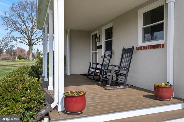 409 DELTA ST, Mount Joy, PA 17552