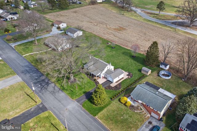 409 DELTA ST, Mount Joy, PA 17552