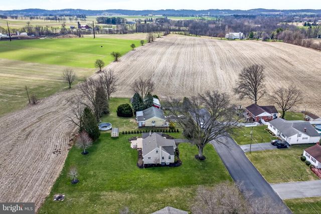 409 DELTA ST, Mount Joy, PA 17552