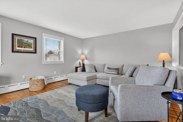 409 DELTA ST, Mount Joy, PA 17552