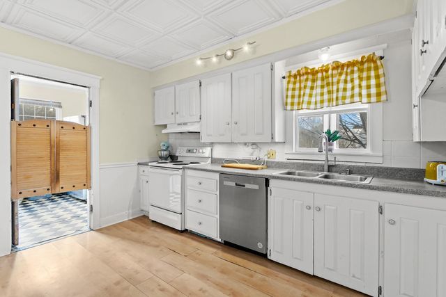 12 S Mast Street, Goffstown, NH 03045