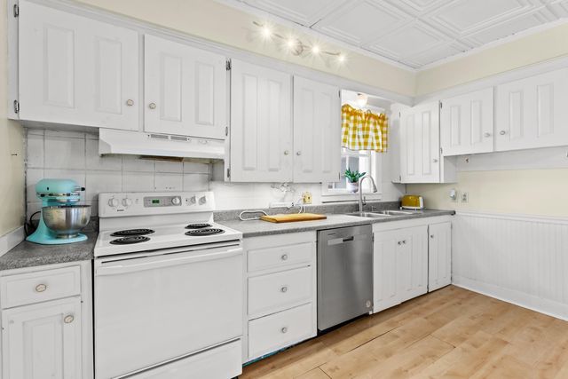 12 S Mast Street, Goffstown, NH 03045