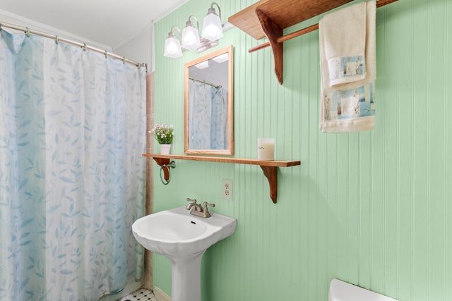 12 S Mast Street, Goffstown, NH 03045