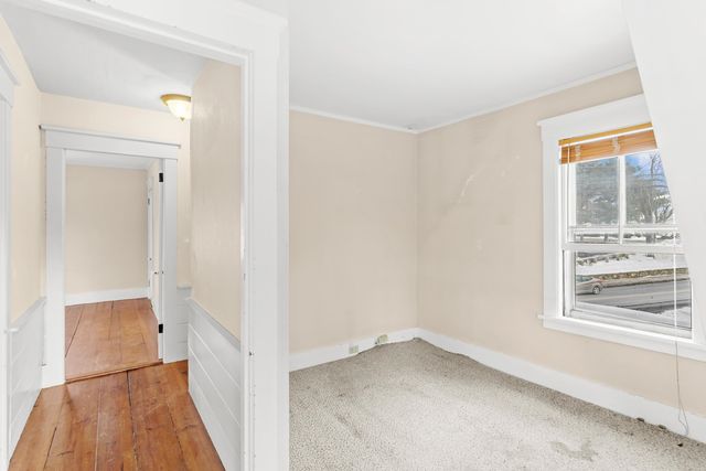 12 S Mast Street, Goffstown, NH 03045