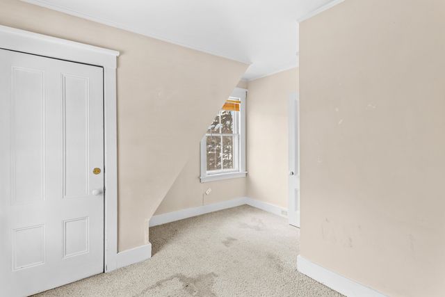 12 S Mast Street, Goffstown, NH 03045