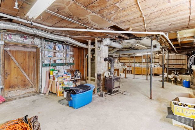 12 S Mast Street, Goffstown, NH 03045