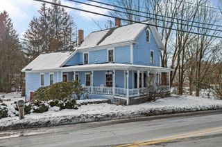 12 S Mast Street, Goffstown, NH 03045
