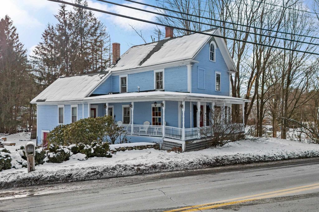 12 S Mast Street, Goffstown, NH 03045
