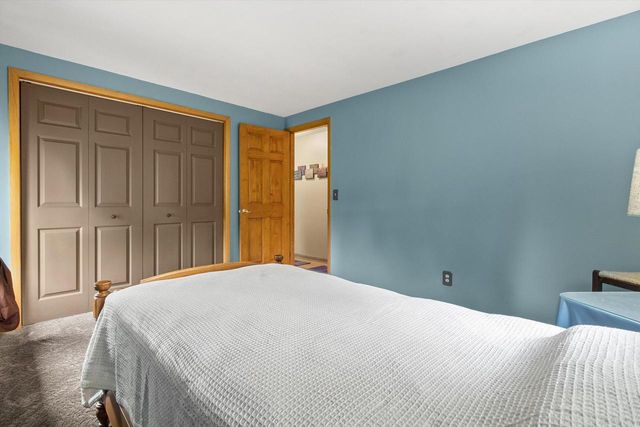 W227S4508 Patricia LANE, Waukesha, WI 53189