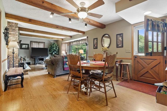 W227S4508 Patricia LANE, Waukesha, WI 53189