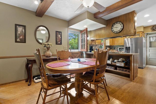 W227S4508 Patricia LANE, Waukesha, WI 53189