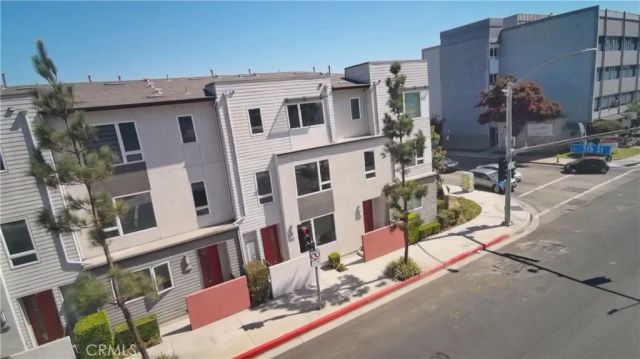 10742 Paramount, Downey, CA 90241
