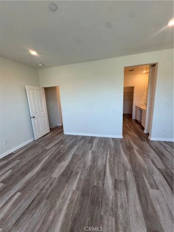 10742 Paramount, Downey, CA 90241