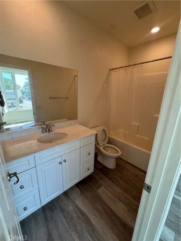 10742 Paramount, Downey, CA 90241