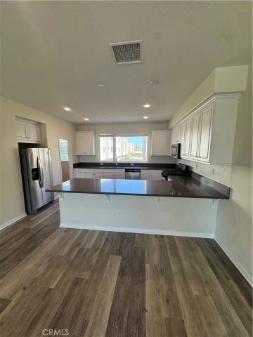 10742 Paramount, Downey, CA 90241