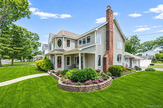 77 Toomey Road, West Islip, NY 11795