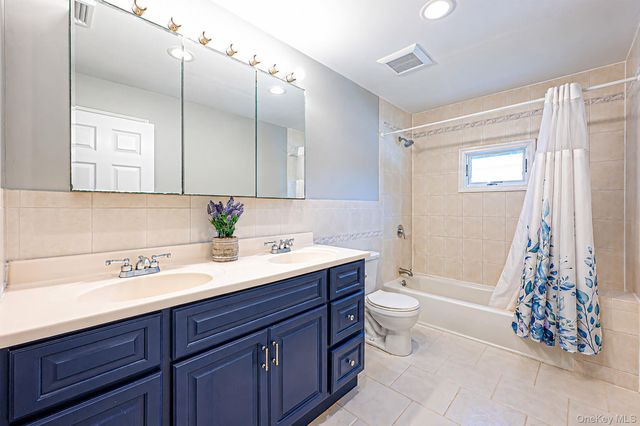 77 Toomey Road, West Islip, NY 11795