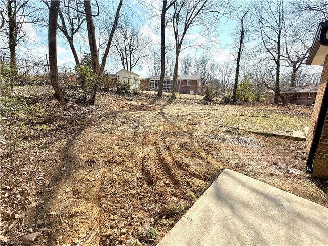 2010 Sharonbrook Drive, Greensboro, NC 27405