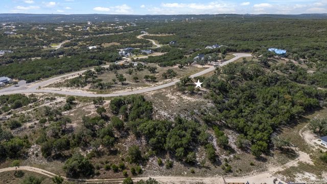 927 Enchanted Vw, Canyon Lake, TX 78133