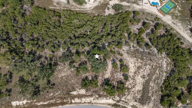 927 Enchanted Vw, Canyon Lake, TX 78133