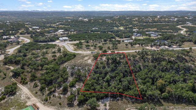 927 Enchanted Vw, Canyon Lake, TX 78133