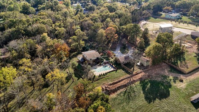 1100 E Robertson Street, Ozark, MO 65721