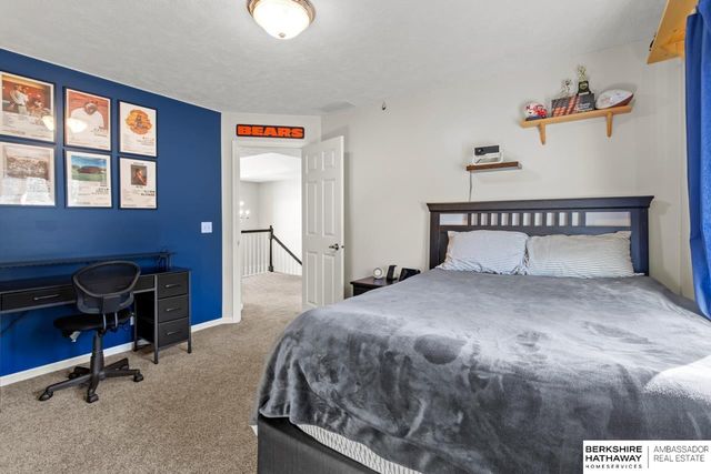 122 S 167th Circle, Omaha, NE 68118