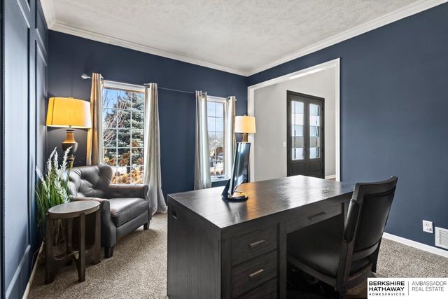 122 S 167th Circle, Omaha, NE 68118