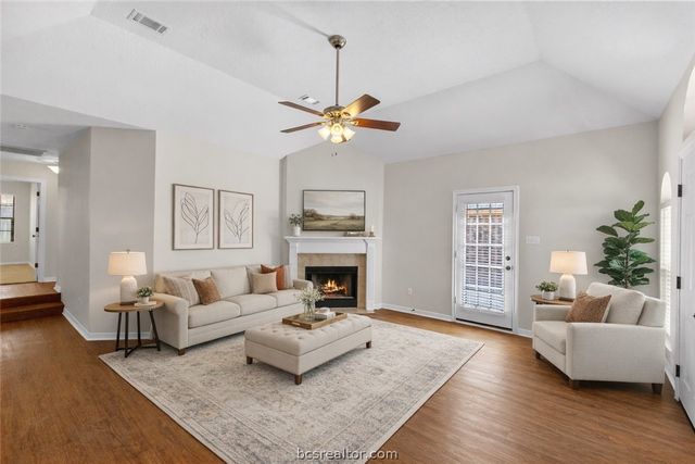 1908 Wilderland Circle, Bryan, TX 77807