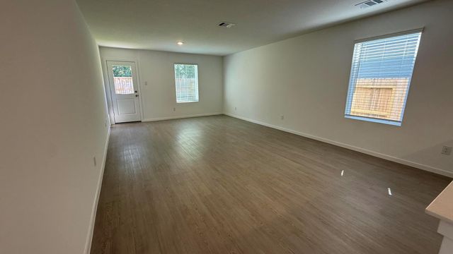 913 Pertuso Lane, Huffman, TX 77336