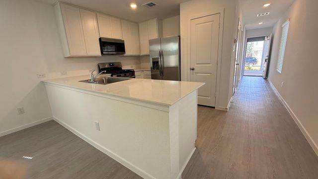 913 Pertuso Lane, Huffman, TX 77336