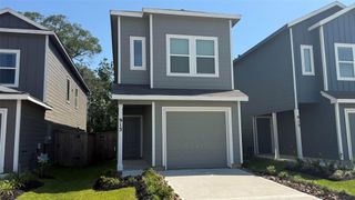 913 Pertuso Lane, Huffman, TX 77336