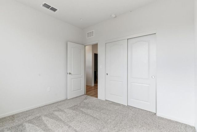 331 Lolly Way, Los Banos, CA 93635