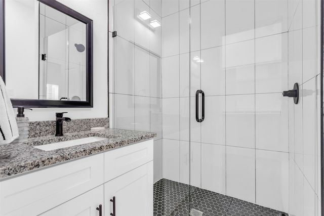 407 Dubois Avenue, Dallas, TX 75203