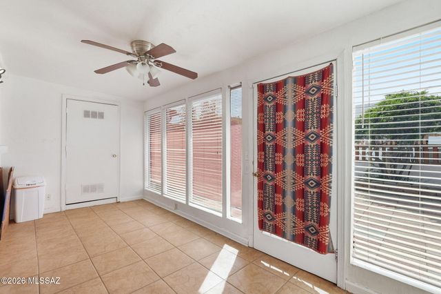 65 N Los Olmos, Green Valley, AZ 85614