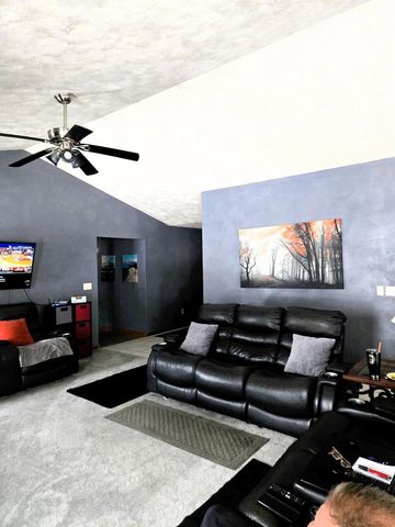 N3151 State Road 76, Hortonville, WI 54944