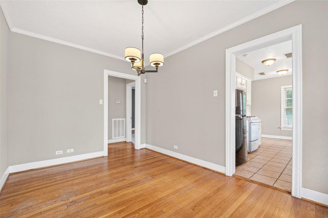 1210 Shearn Street, Houston, TX 77007