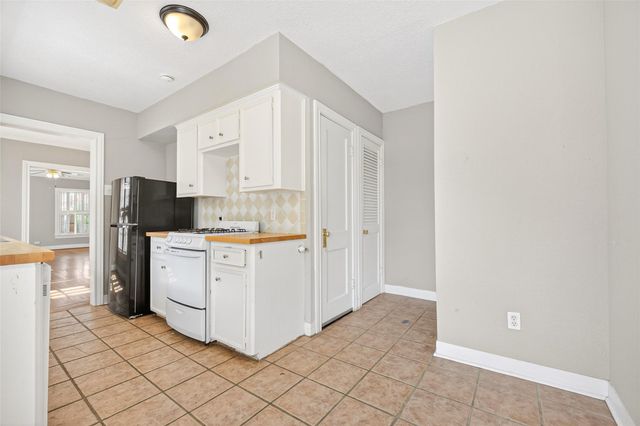 1210 Shearn Street, Houston, TX 77007