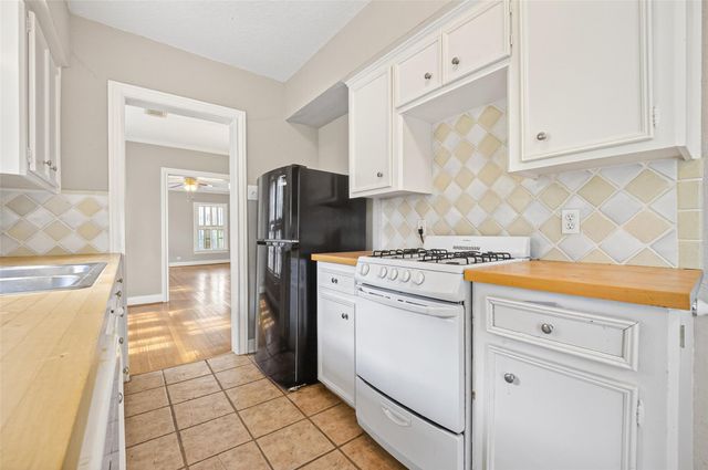 1210 Shearn Street, Houston, TX 77007