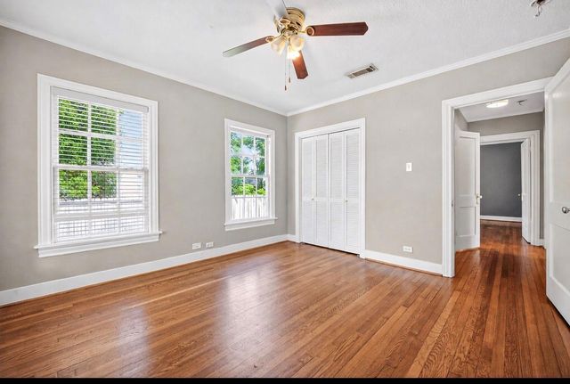 1210 Shearn Street, Houston, TX 77007