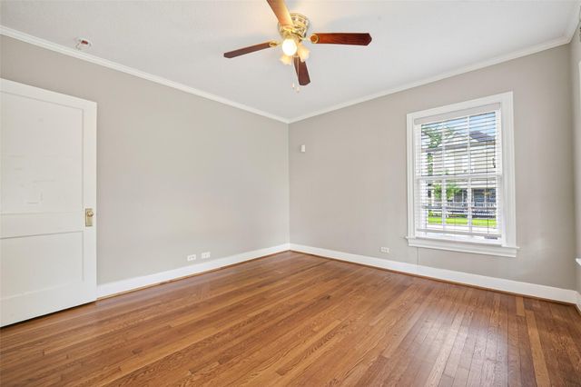 1210 Shearn Street, Houston, TX 77007