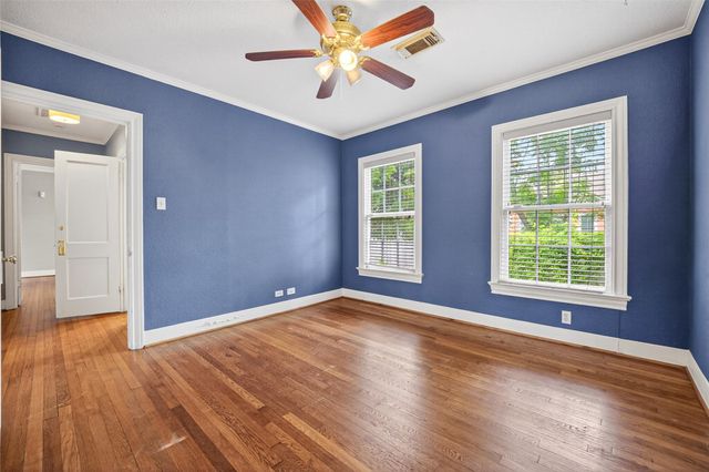 1210 Shearn Street, Houston, TX 77007