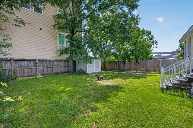 1210 Shearn Street, Houston, TX 77007
