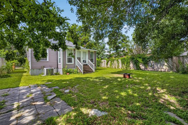 1210 Shearn Street, Houston, TX 77007