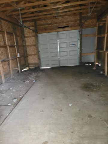 1005 N Wenona Avenue, Bay City, MI 48706