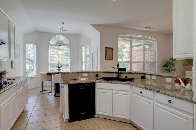 1402 Ballycastle Lane, Corinth, TX 76210