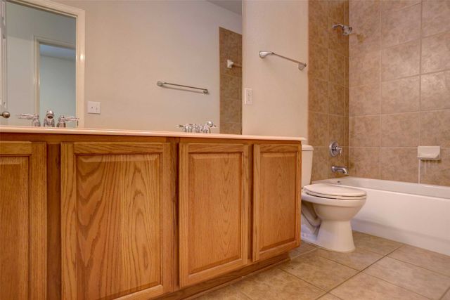 1402 Ballycastle Lane, Corinth, TX 76210