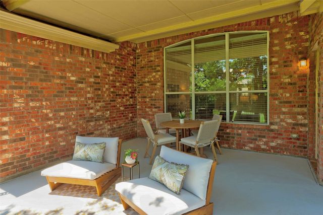1402 Ballycastle Lane, Corinth, TX 76210